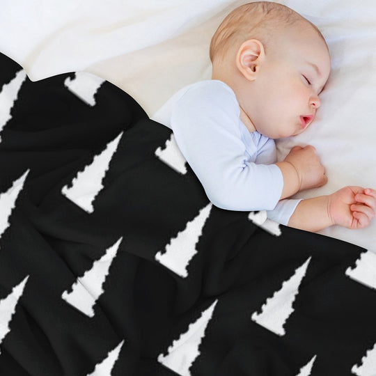 White Christmas Tree Silhouette Pattern on Black Background All-season Throw Blanket