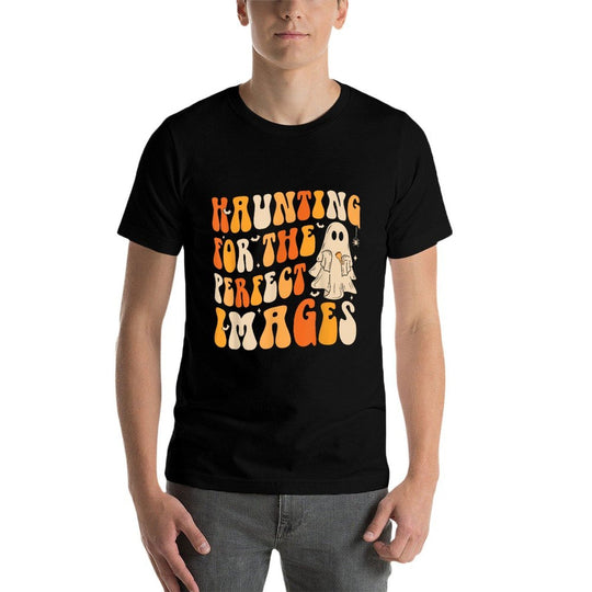 Haunting for The Perfect Images, Ultrasound Tech Halloween  Trendy Pattern T-Shirt