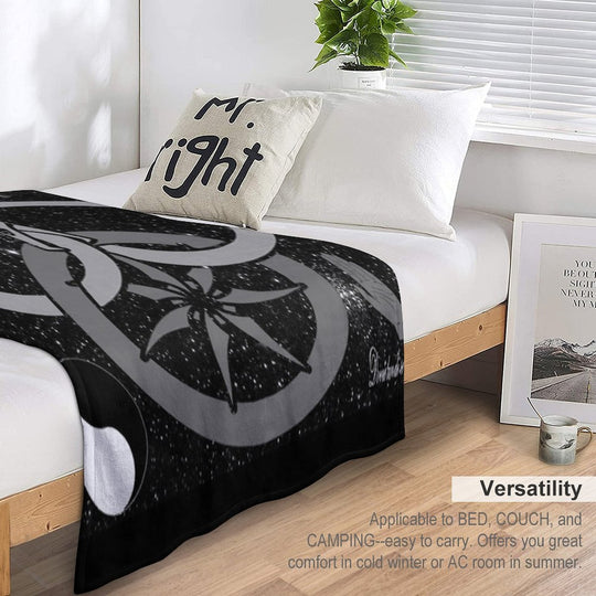 Wheel of Time - Tel'aran'rhiod And Symbols - Black And White Wrinkle-free Throw Blanket