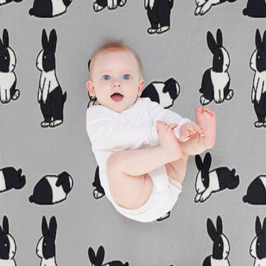 Fun Bun- Dutch Standard Sustainable Throw Blanket