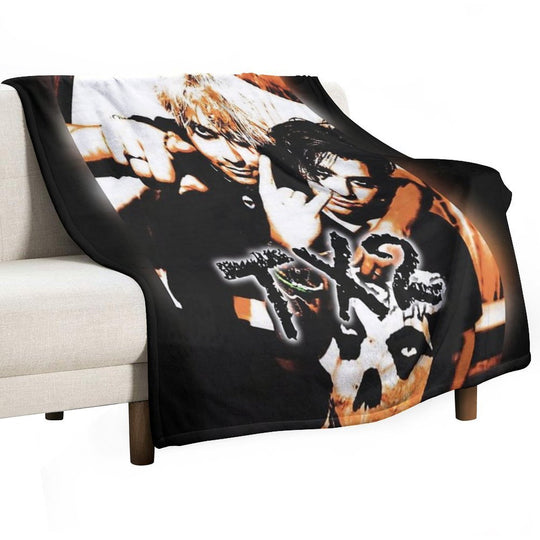 TX2 Sustainable Throw Blanket