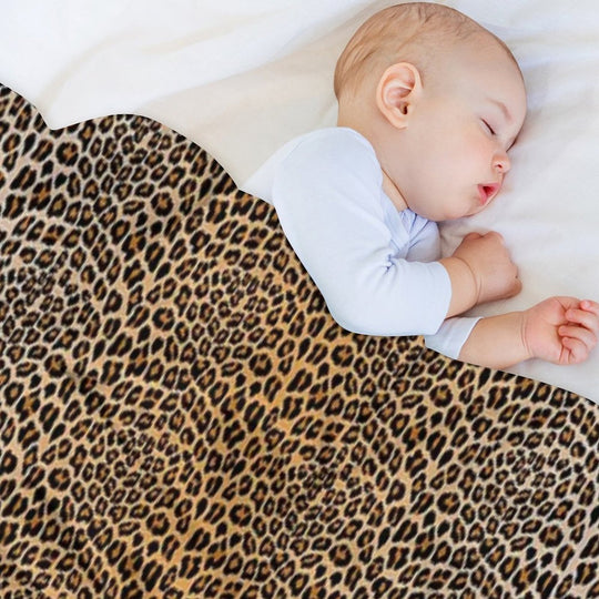 Trendy Leopard Print Aesthetic – Wild Animal Pattern Design Gift-ready Throw Blanket