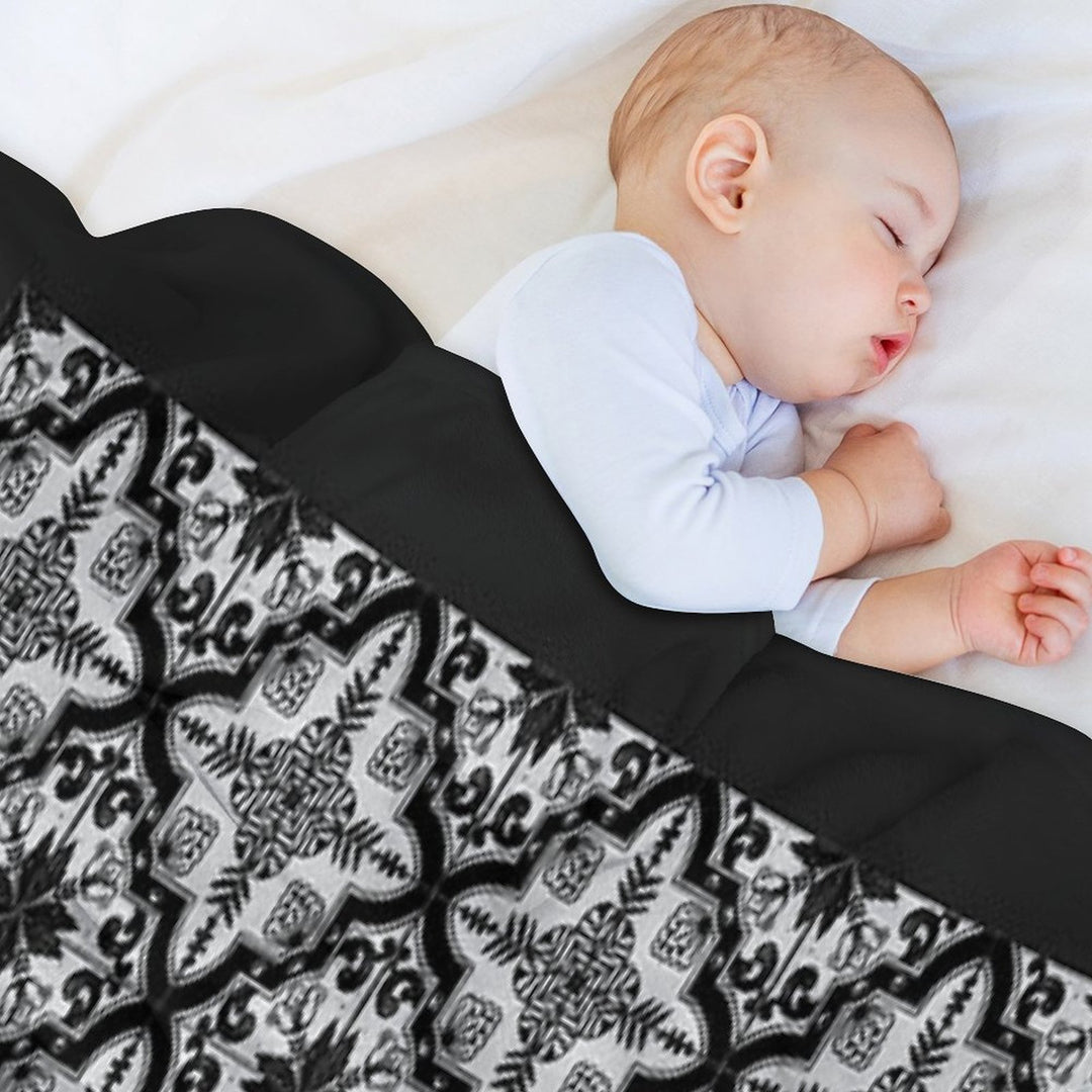 Blue And White Ceramic Tiles Pattern Machine-washable Throw Blanket