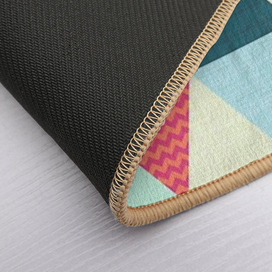 New York Beauty Triangles  Repositionable Bath Mat