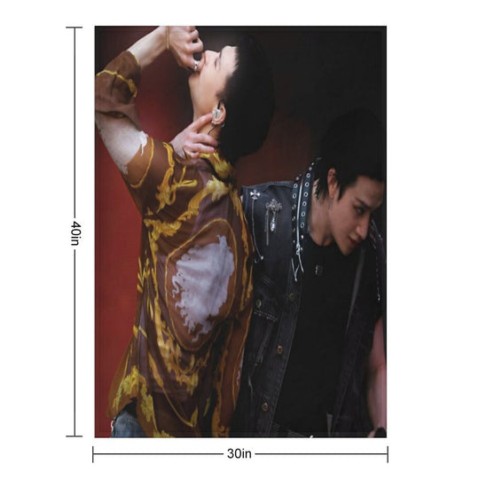 Chan And Hyunjin- Escape Machine-washable Throw Blanket