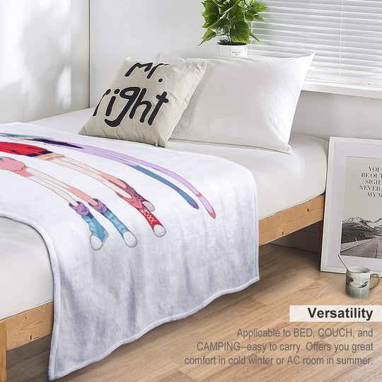 Bulma Girls All-season Throw Blanket