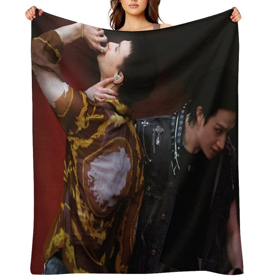 Chan And Hyunjin- Escape Machine-washable Throw Blanket