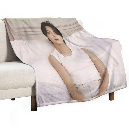 Jimin Face Quick-dry Throw Blanket