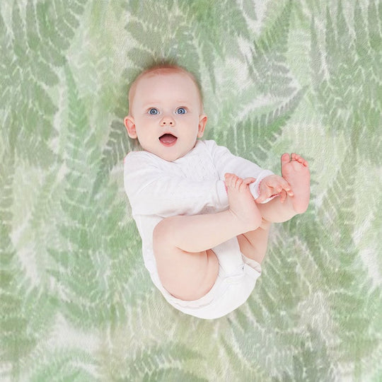 Fern Leaves Pattern All-season Throw Blanket