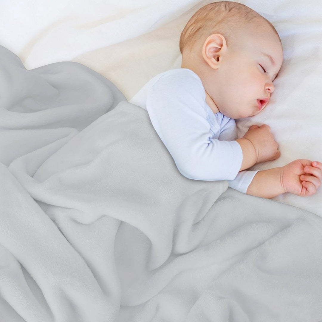 Infinity Premium Throw Blanket