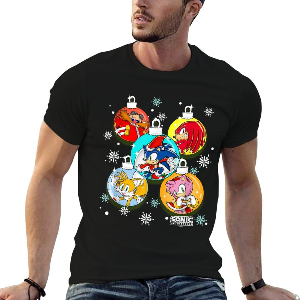Sonic The Hedgehog Christmas X-Mas Globes Decorations  Tagless Design T-Shirt