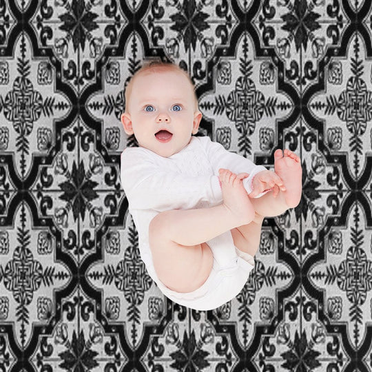 Blue And White Ceramic Tiles Pattern Machine-washable Throw Blanket