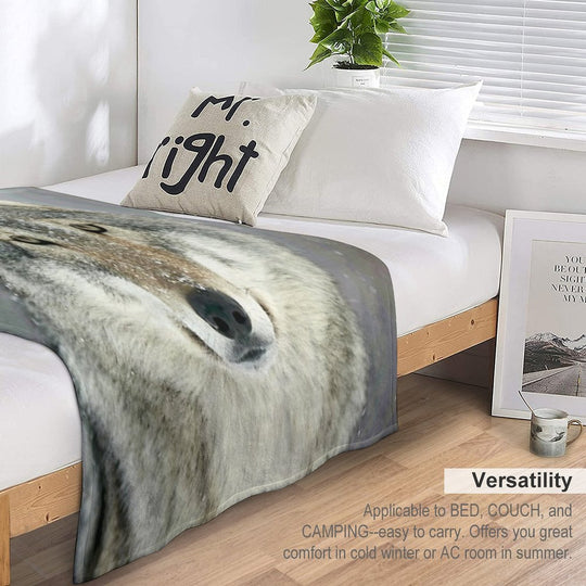 GREY WOLF Anti-pilling Throw Blanket