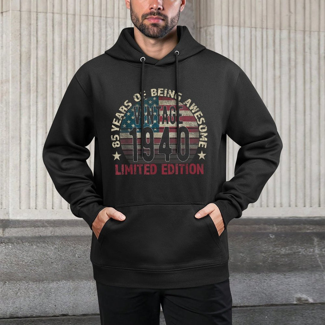 85th Birthday Gift Men Vintage Born 1940 Turning 85 Year Old Relaxed Fit Hoodie