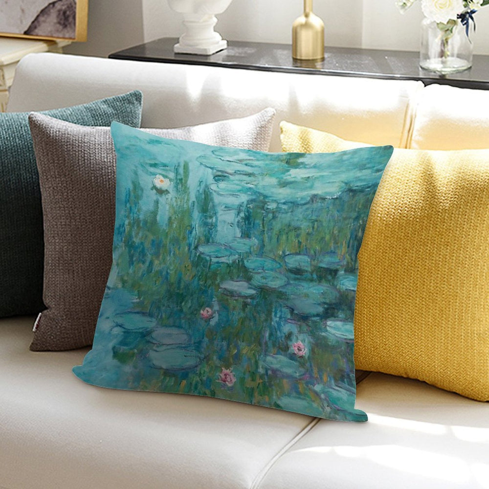 Water Lilies by Monet, 1915 Soft Reinforced Edging Throw Pillow