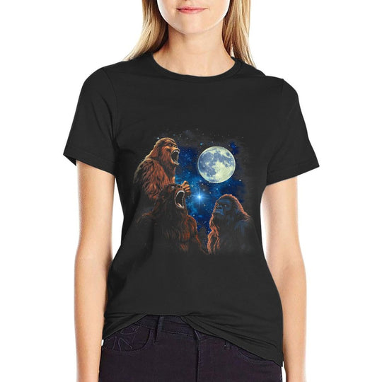 Three Bigfoot Howling At The Moon  Sasquatch Starry Night  Classic T-Shirt