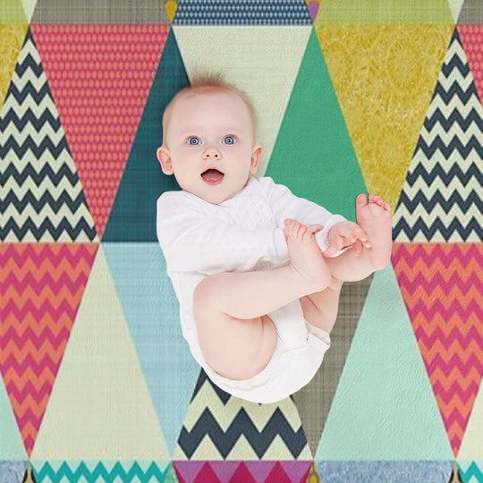 New York Beauty Triangles Travel-friendly Throw Blanket