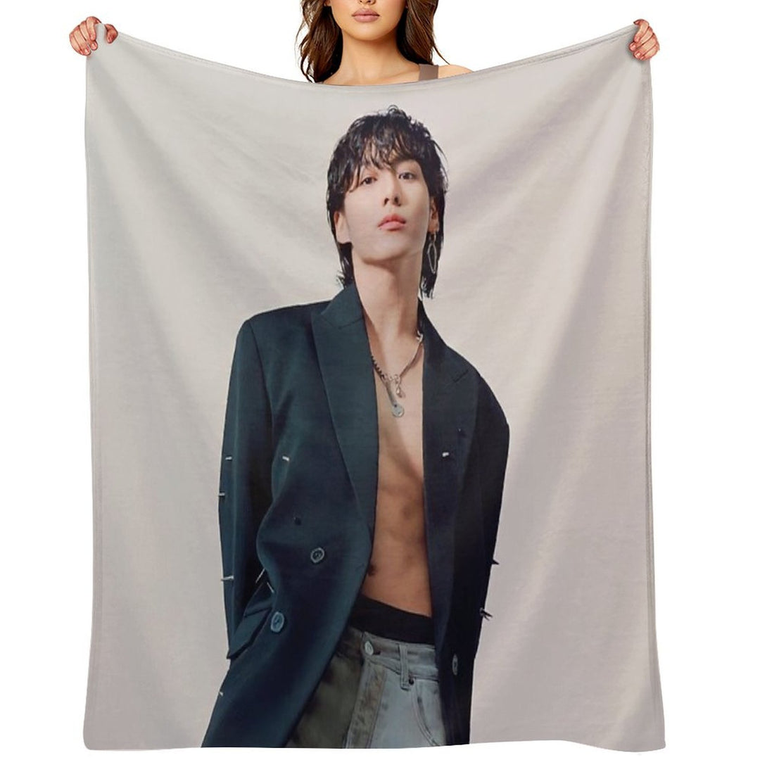 Bts Jungkook Machine-washable Throw Blanket