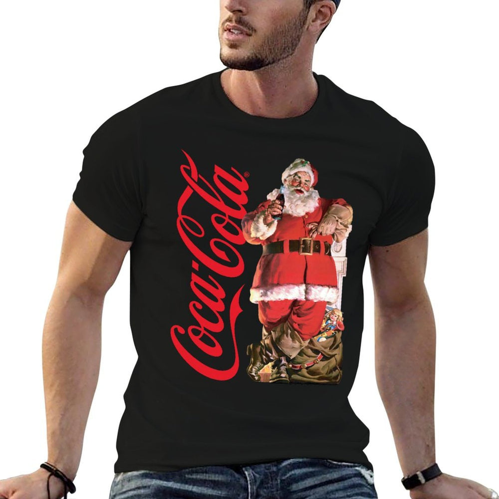 Coca-Cola - Vintage Santa With Presents  Rolled Sleeves T-Shirt