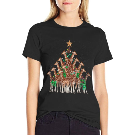 Giraffe Christmas Tree Giraffe Xmas Tree Women  Boys  Versatile T-Shirt