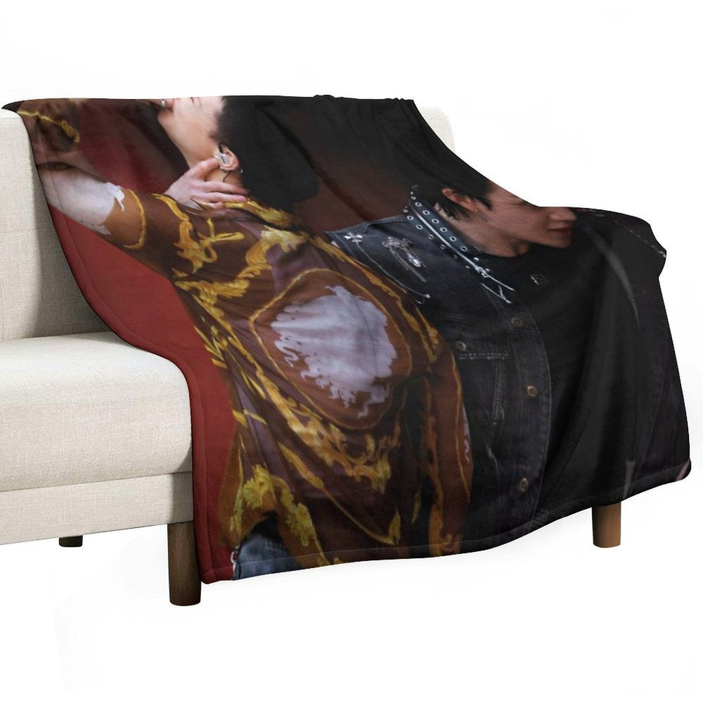 Chan And Hyunjin- Escape Machine-washable Throw Blanket