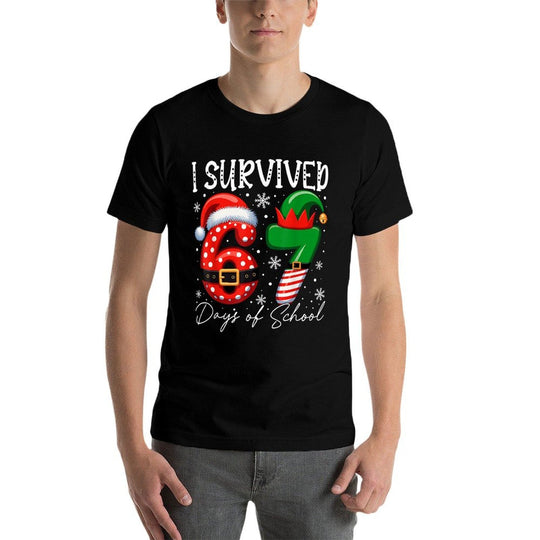I Survived 67 Day of School Funny 67 Xmas Santa Elf Hat Meme  Heathered Texture T-Shirt