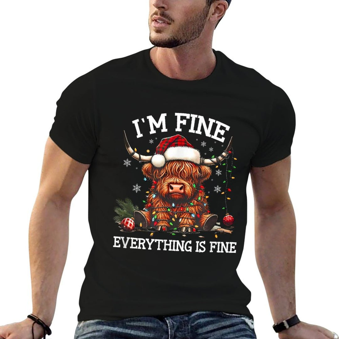 Im Fine Everything Is Fine Funny Christmas Highland Cow  Easy-care T-Shirt