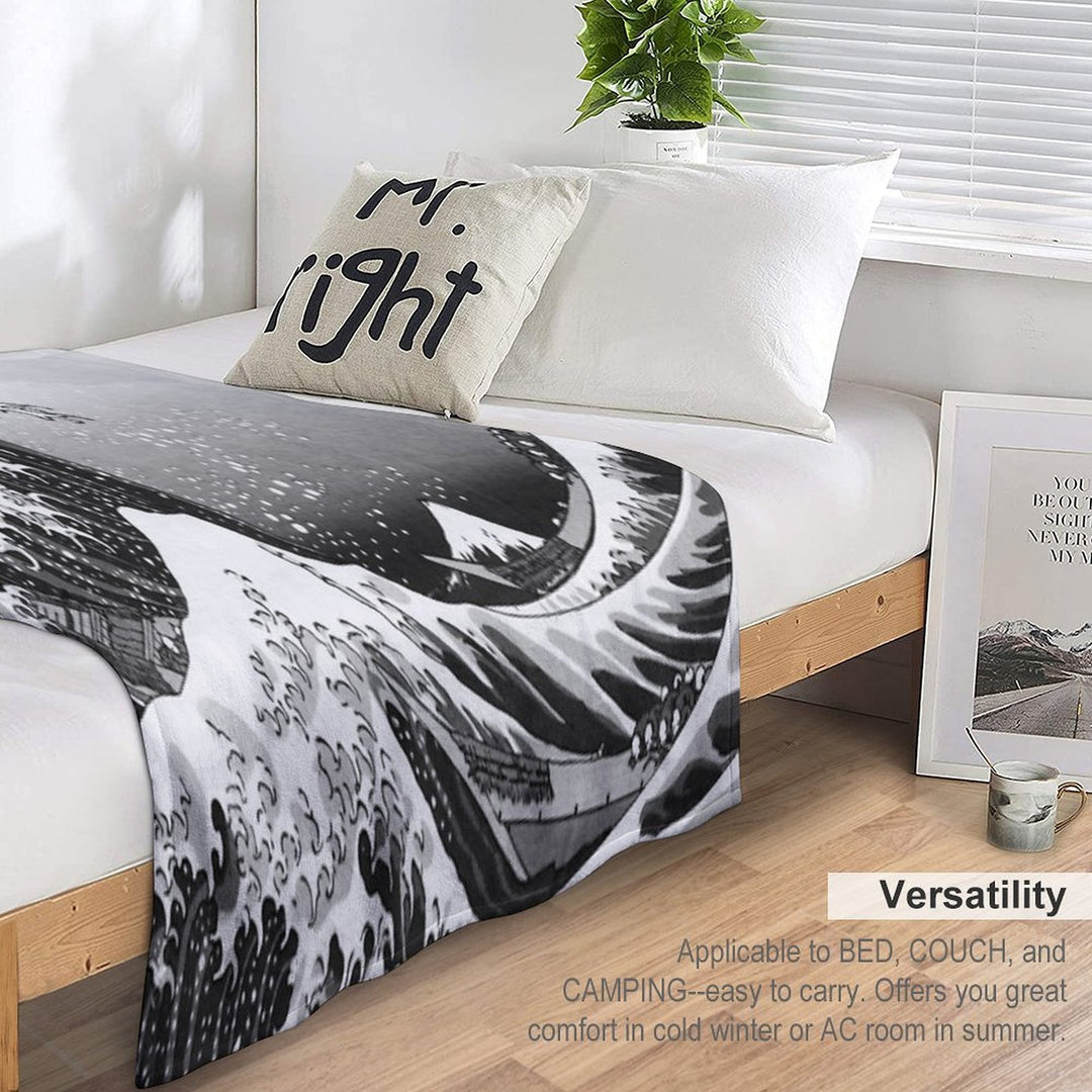 Great Wave Monochrome Shrink-resistant Throw Blanket