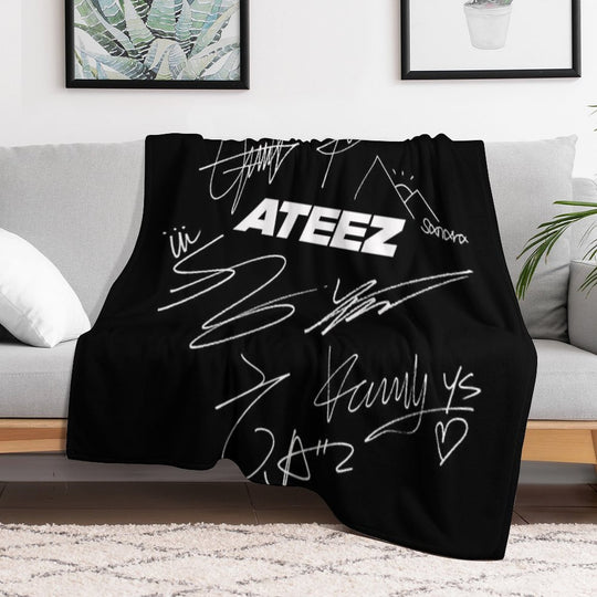 ATEEZ - Logo + Autographs (black) Travel-friendly Throw Blanket