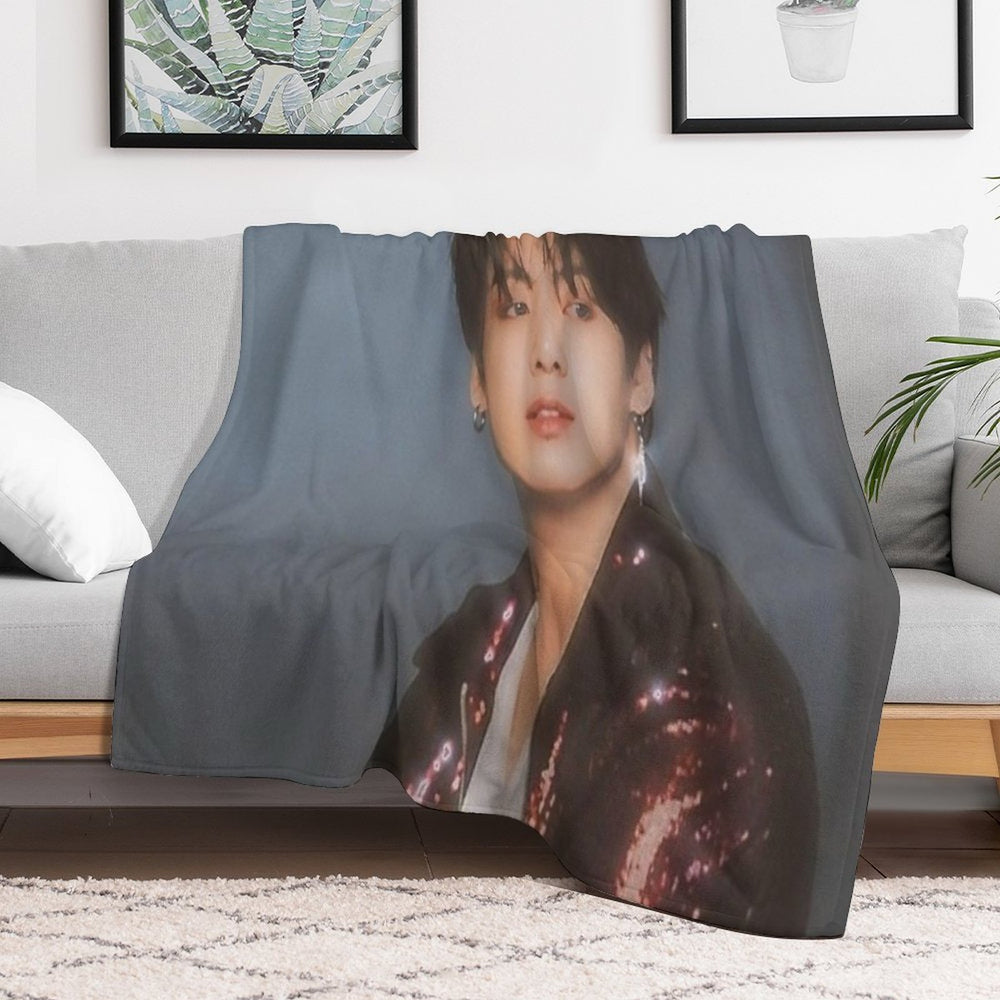 Jungkook 90s Heartthrob Travel-friendly Throw Blanket