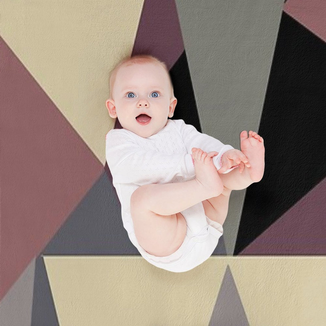 Triangulation I Lightweight Throw Blanket