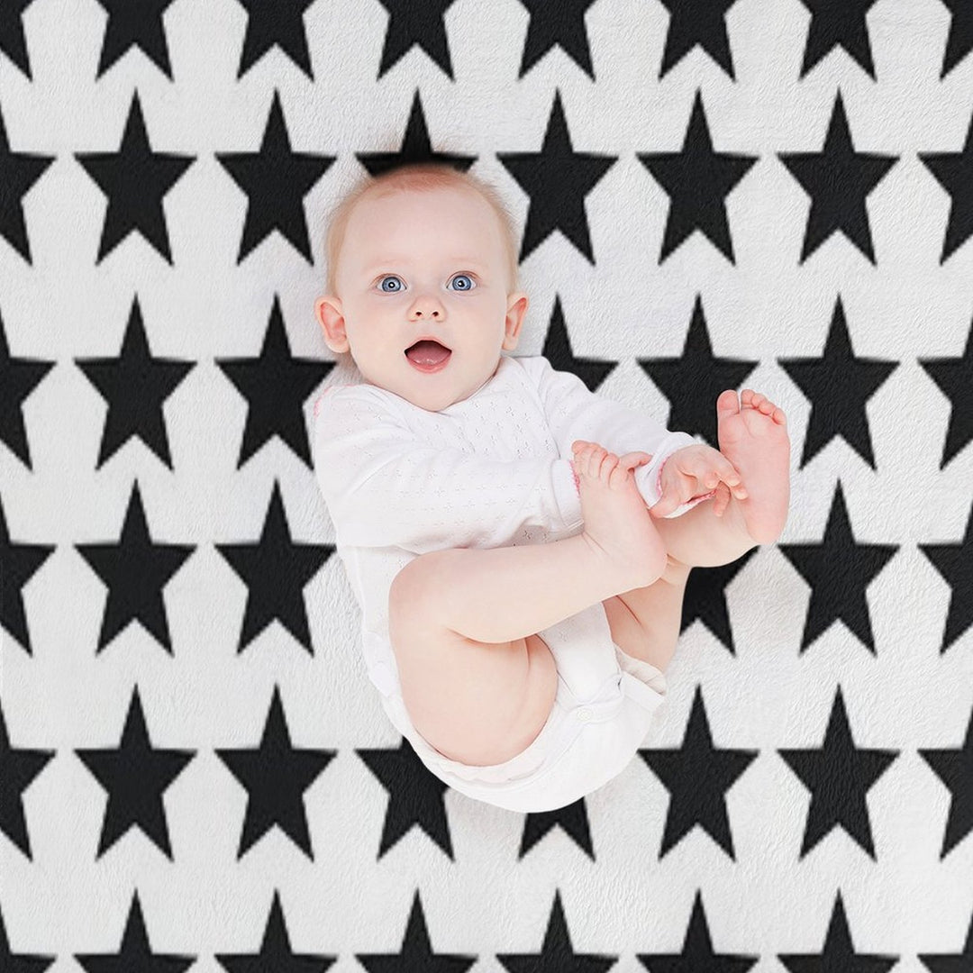 Star Lightweight Throw Blanket