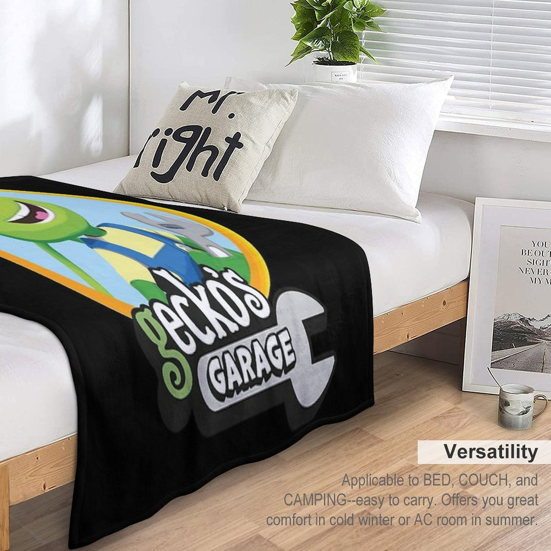 Kids Garage Gecko's GG Shrink-resistant Throw Blanket