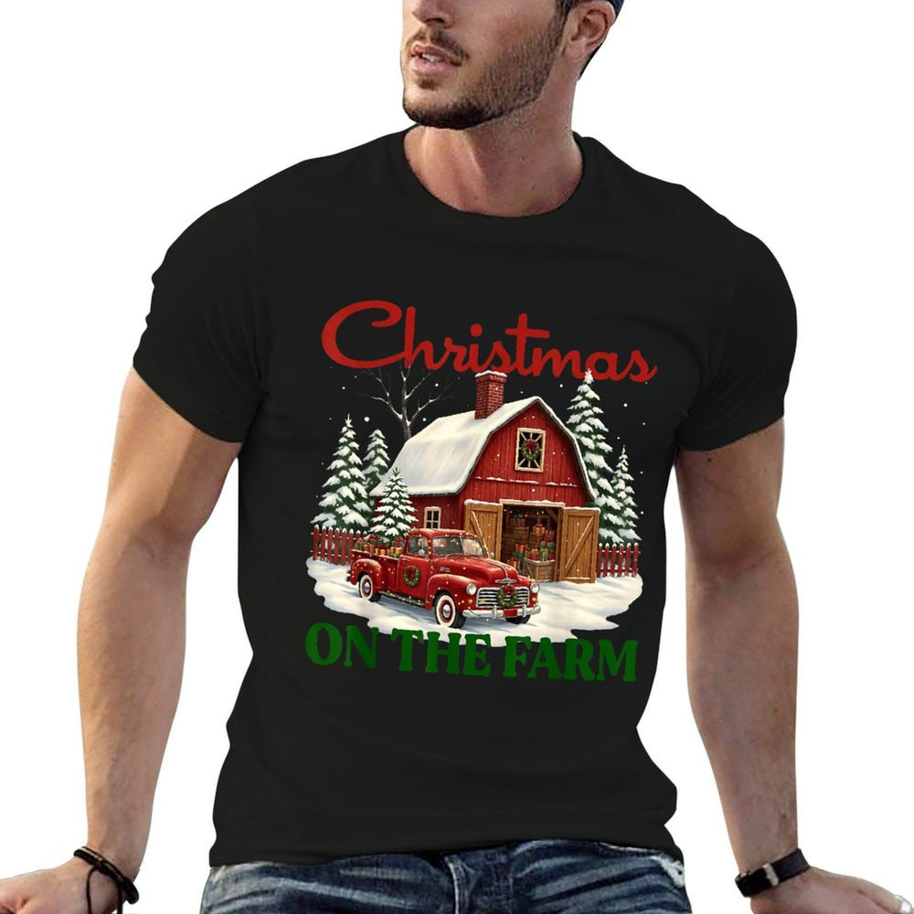 Christmas On The Farm Vintage Red Truck Barn Xmas Gift  Durable T-Shirt