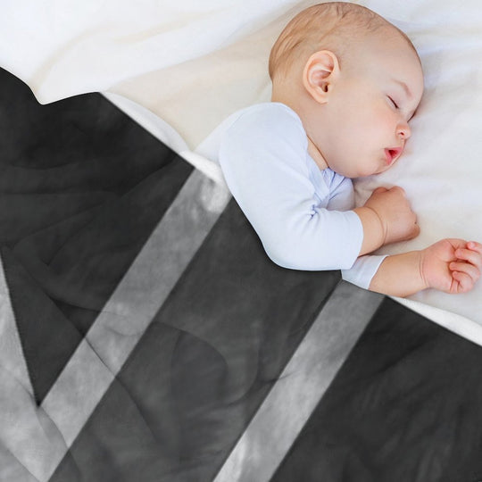 Greyscale Distressed Union Jack Lightweight Throw Blanket