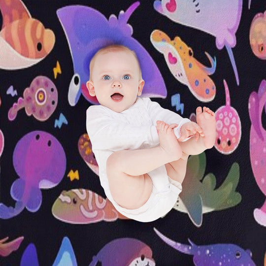 Ray Day 2 Lightweight Throw Blanket