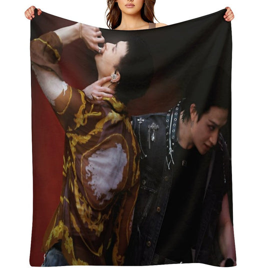Chan And Hyunjin- Escape Machine-washable Throw Blanket