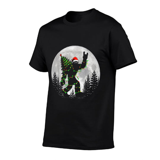 Santa Bigfoot Christmas Tree Xmas Lights Funny Sasquatch  Lightweight T-Shirt