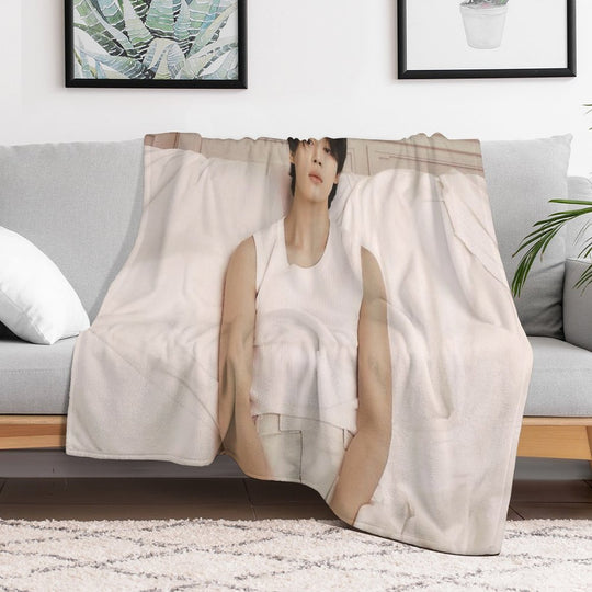 Jimin Face Quick-dry Throw Blanket