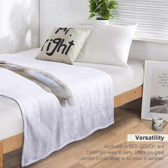 Christmas El Gato Cat Plush Throw Blanket