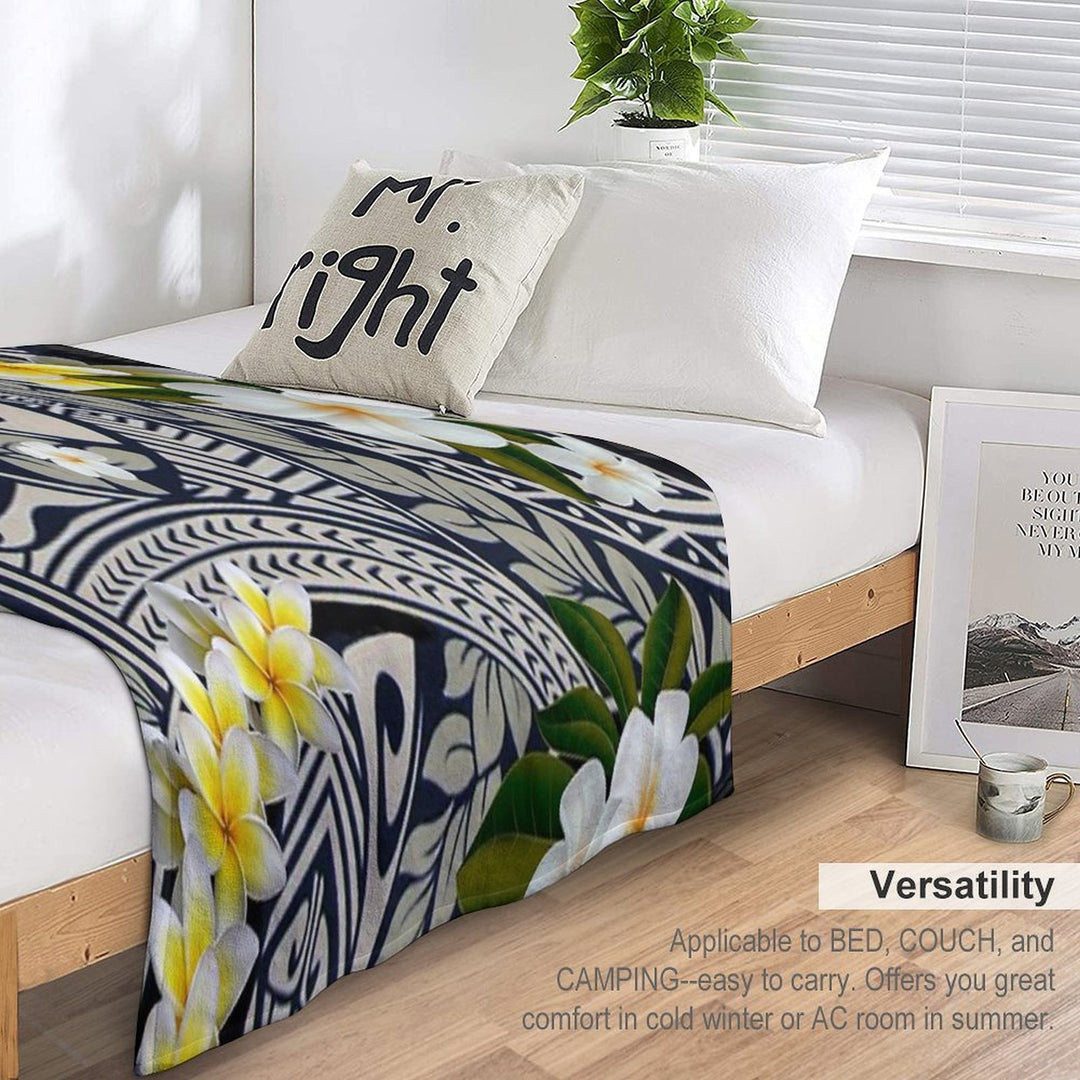 Traditional Hawaiian Tapa And Plumeria Shrink-resistant Throw Blanket