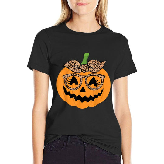 Cute Pumpkin Leopard Glasses And Bandana Halloween Costume  Soft T-Shirt