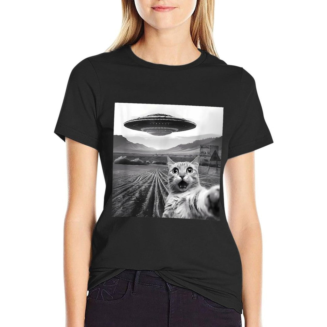 Funny Area 51 UFO Cat Selfie with Alien Cat UFOs Meme Weird  Rolled Sleeves T-Shirt