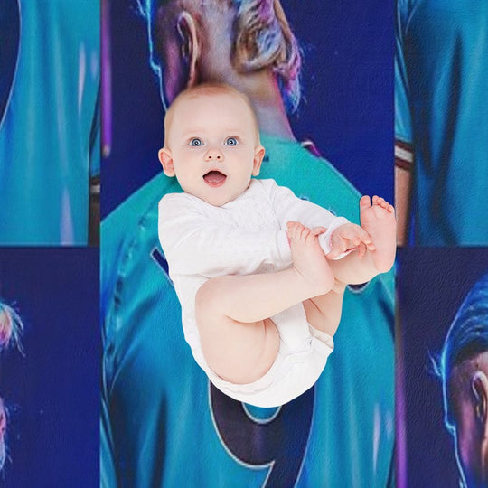 Erling Haaland Eco-conscious Throw Blanket