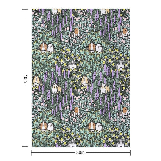 Guinea Pigs And Garden Herbs Pattern Compact Throw Blanket