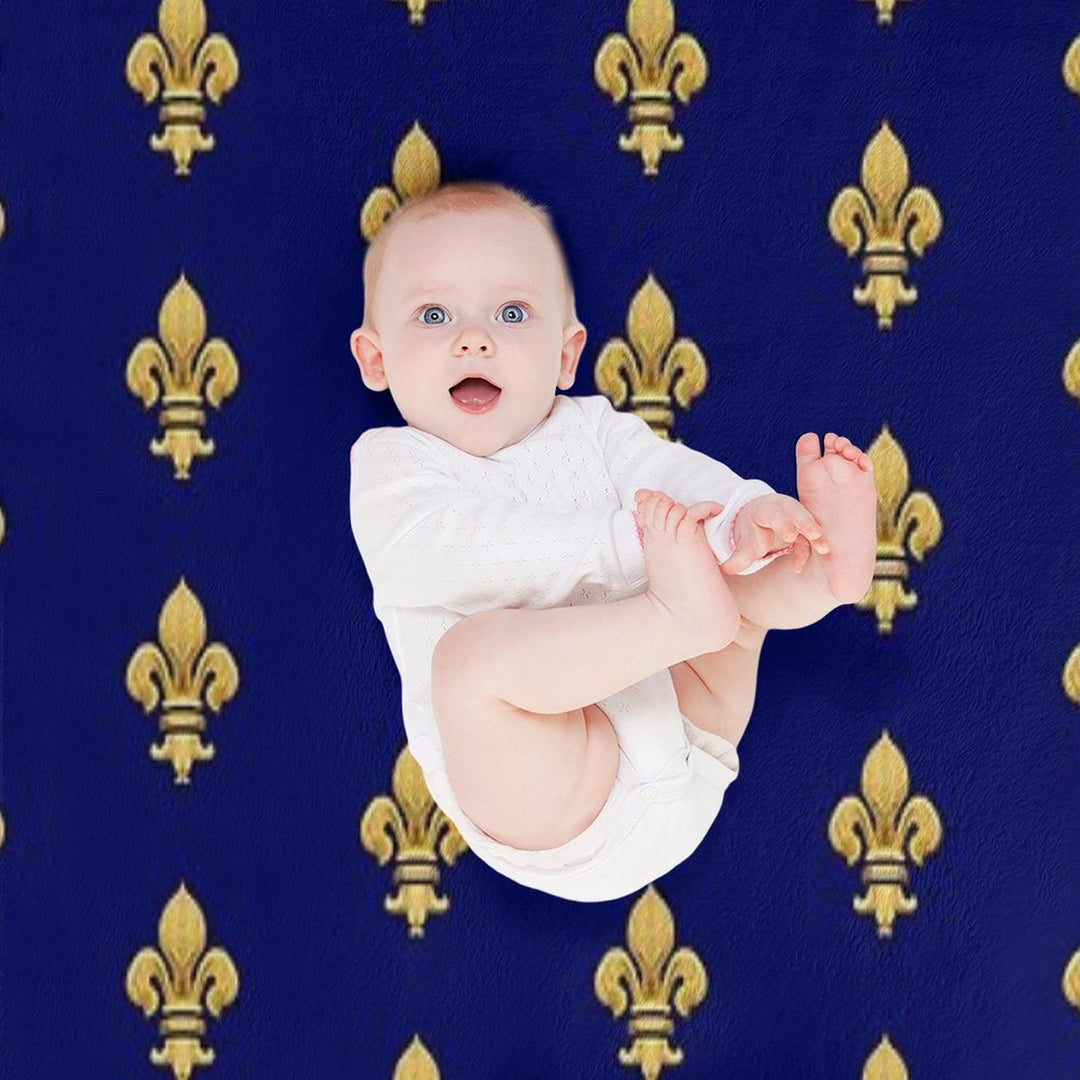 Royal Fleur De Lys Blue Wrinkle-free Throw Blanket