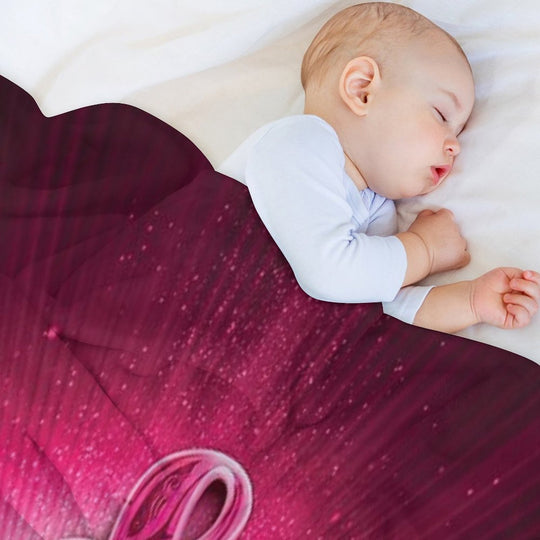 & Juliet Logo 2 Shrink-resistant Throw Blanket