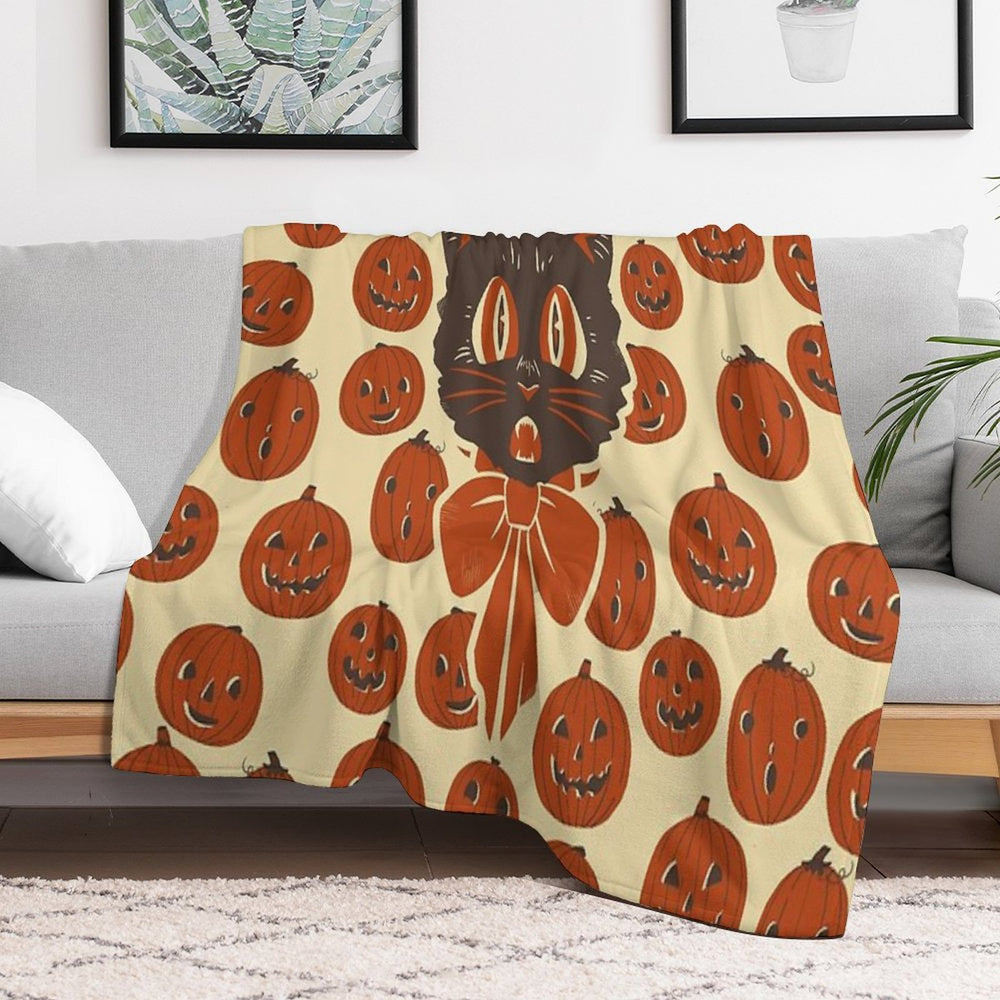 Vintage Inspired Halloween Scaredy Cat Quick-dry Throw Blanket
