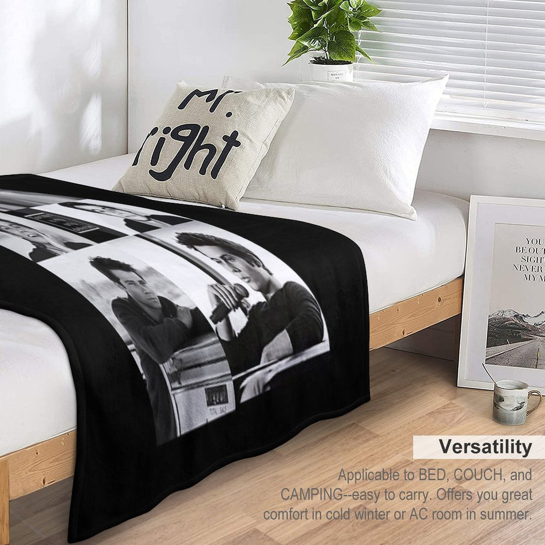 Dylan O'Brien All-season Throw Blanket