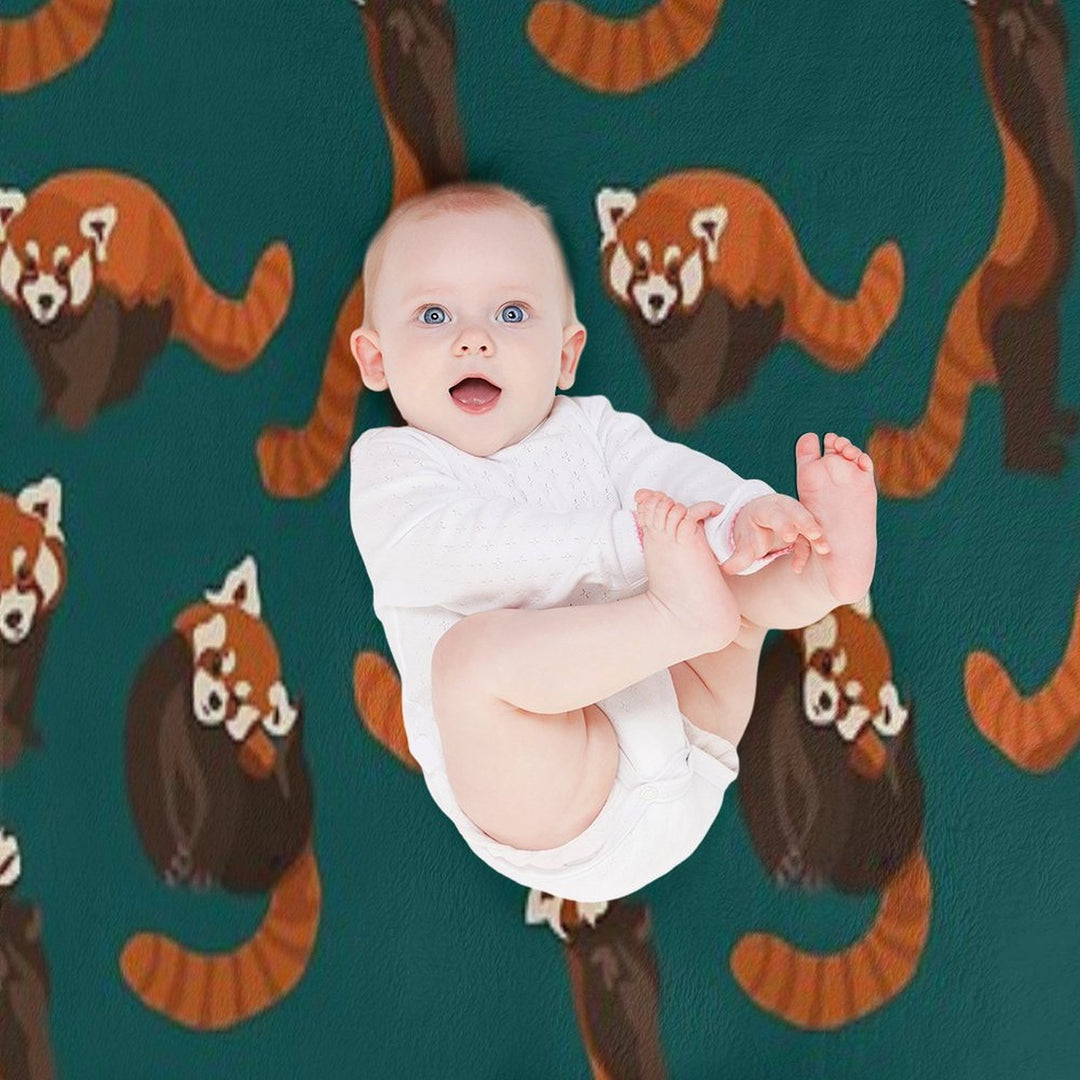 RED PANDA PATTERN All-season Throw Blanket